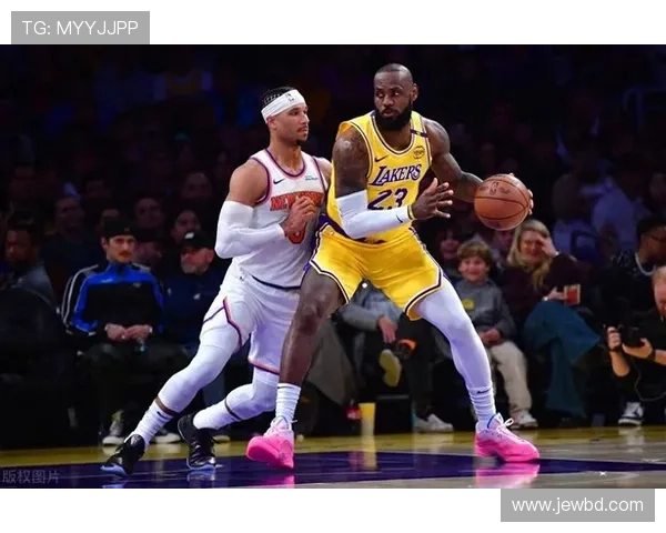 勒布朗詹姆斯带领湖人强势反弹 战胜雄鹿收获四连胜