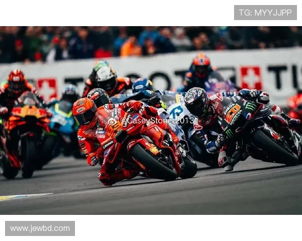 MotoGP赛季激战正酣 车手们展开巅峰对决 聚焦各大车队最新动态与技术革新