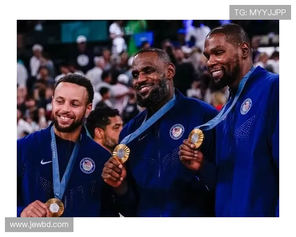 NBA最新动态：詹姆斯复出引爆全场杜兰特迎来生涯新高纪录勇士状态回暖